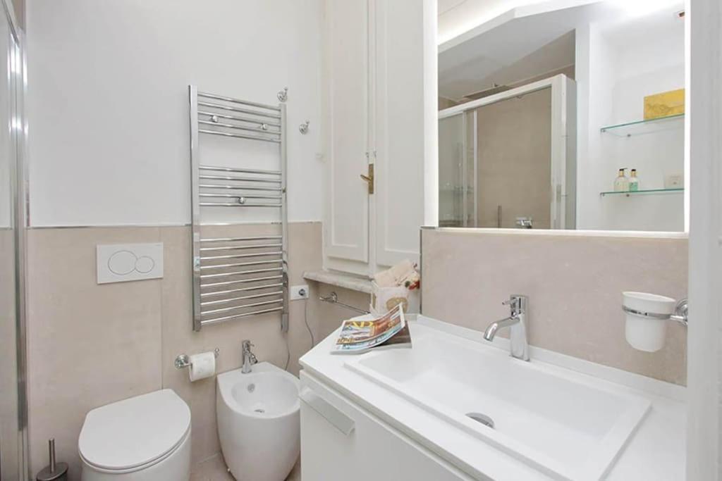 Elegant Apartment In The Heart Of Rome-Navona Area Roma Exterior foto