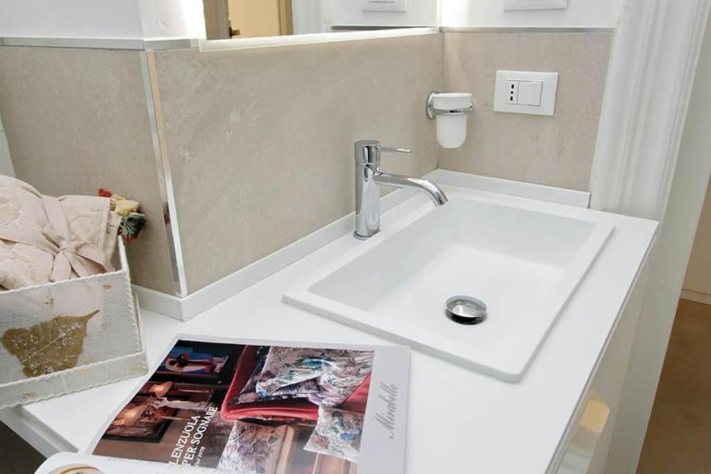 Elegant Apartment In The Heart Of Rome-Navona Area Roma Exterior foto